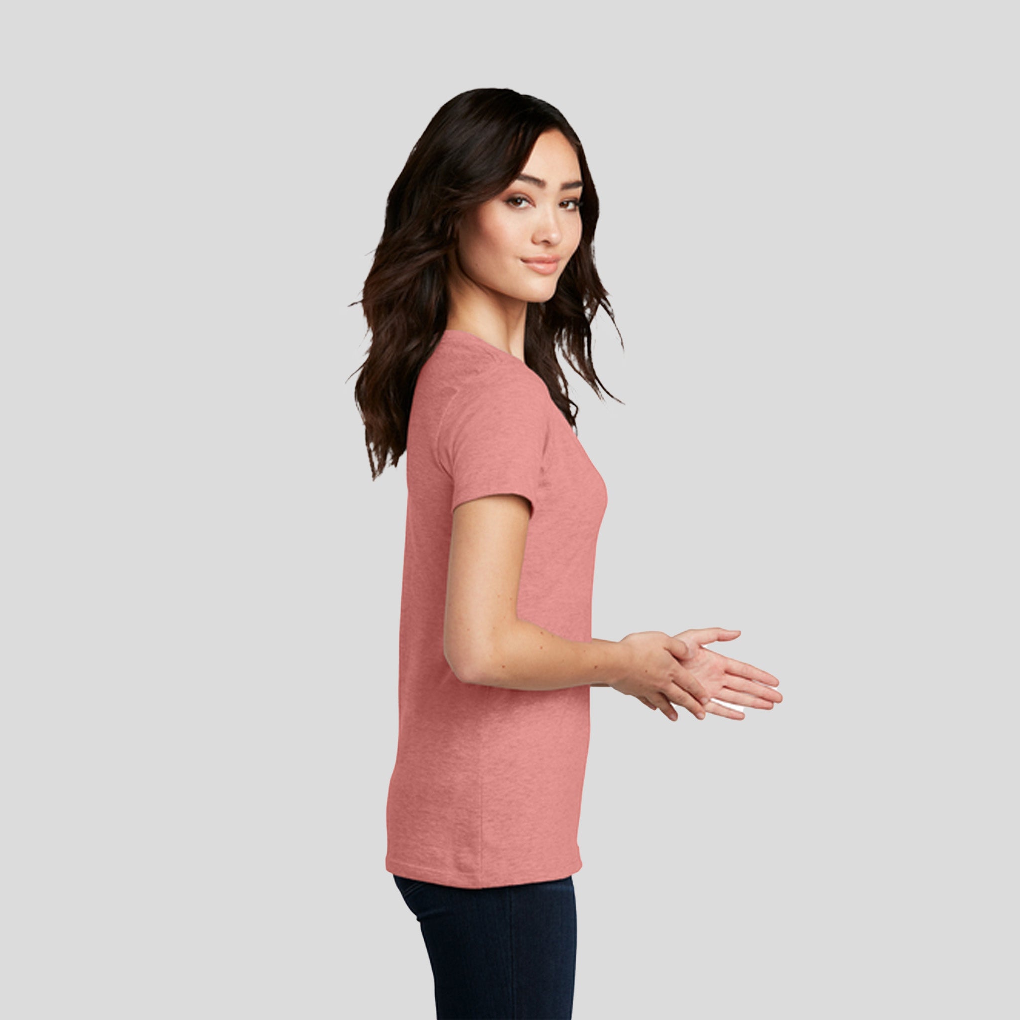 Womenโs Perfect Blendยฎ CVC V-Neck Tee | Blush Frost