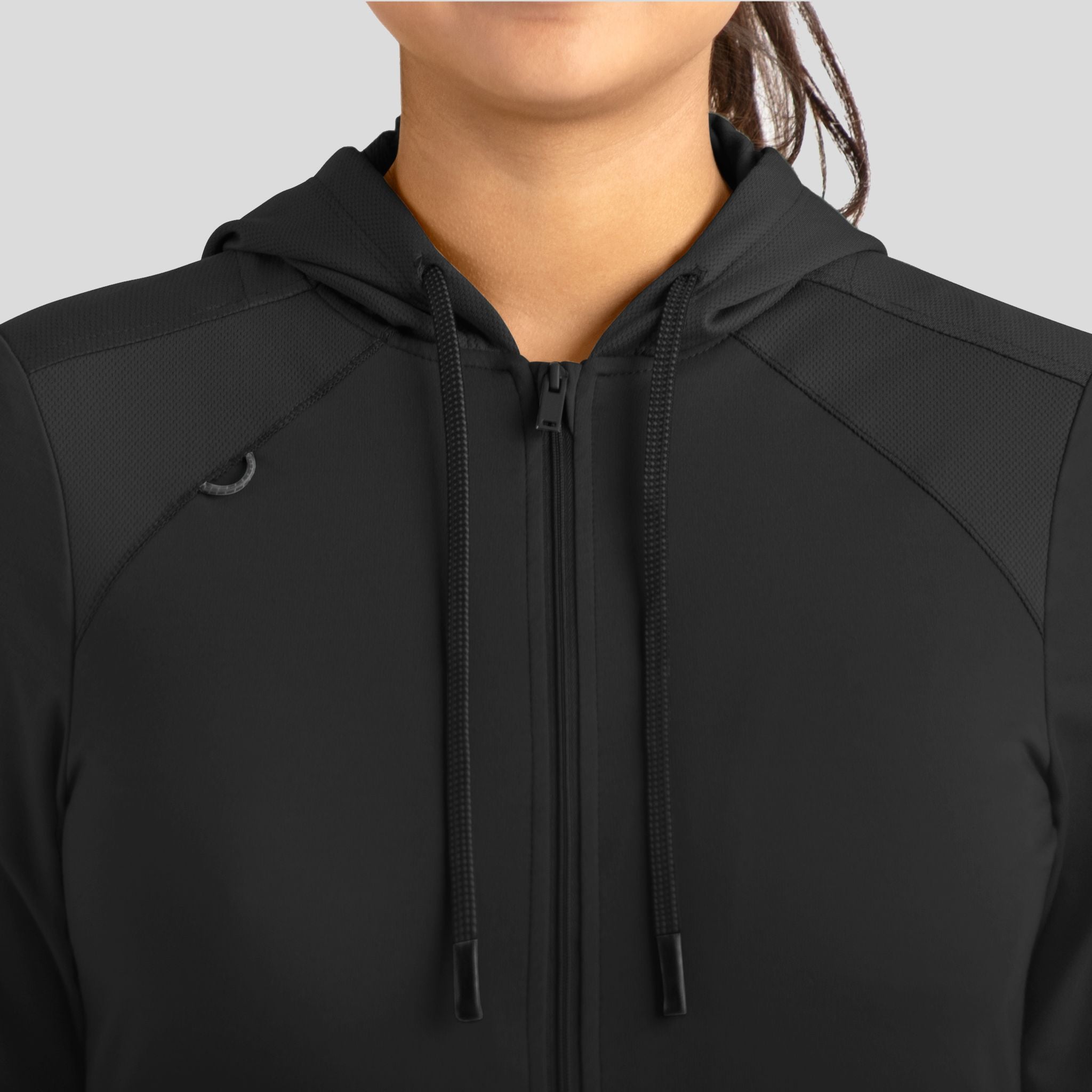 Maevn_Focus_90301_BLACK_FRONT_ZIPPER_DETAIL